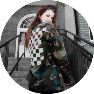 Meet your Posher, Alyssa